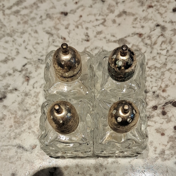 Glass Cut-Pattern Salt and Pepper Shakers - Clear Glass with Silver Tops - Picture 8 of 8